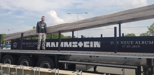 My, myself and i 2 od kinderkooriscoel-  8 snímek