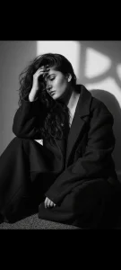 Nina-Velvet Public Pic 3