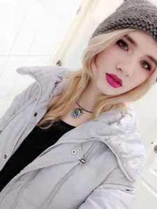 Naomi_Blondie Public Immagine  5