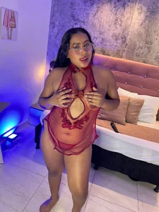 brithanycampbell sexy hot rub body my love kiss Pic 5