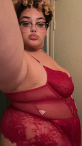 supercurvymistress Public Pic 3
