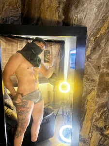 Andrew_Brown: ONLY BODY 🔥 ( 3 фото)