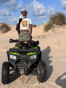Quad Biking de ZENDAYA_CASTING Foto 2