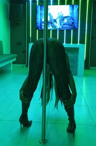 melody_paris 💎Midnight On The Pole Foto 4