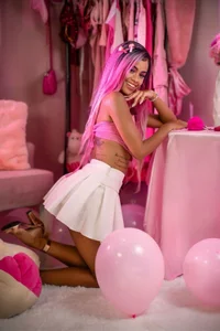 KendalStallyon Pinky Pic