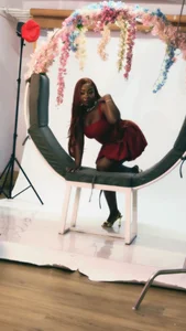 Angel_Pretty Public Billede