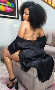 tatianasquirthot 🖤🔥 Pic