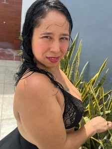RebeccaLang_'s XXX Nude Photo 2