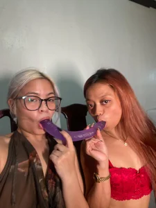 thetinyfilipina Me and Tina_Slick Foto