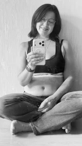 Zdjęcia Fiona06 Me and the mirror:  2