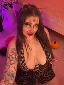 Sugarmusee Purrfectly wicked🎃🐆 Pic 4