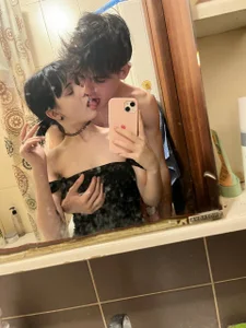 altycouple kullanıcısının This is us :) albümü -  4 fotoğraf