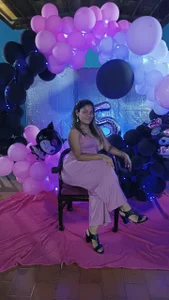 Public de Catleya325  2 photos