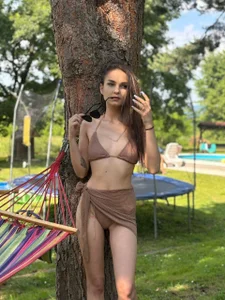 beauty_luna18 Pool vibes🌊🥰 Pic 6