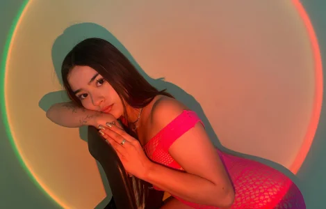 Veronica_isaza__ Pink girl Pic 3