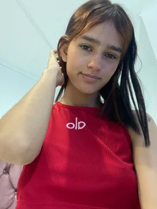 MelodyMansson Good morning, handsome ☀️💋 I’m live from 8:30 a.m. to 3:30 p.m., waiting to make you smile, tease y Immagine  2