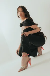 ValeriaRiveraX Sculptural Foto 6