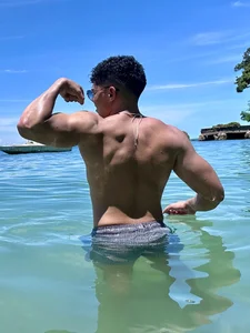 austin_spears_ Beach vibes 🥵 Pic 2