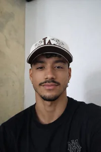 alexis_stonne: Public ( 2 фото)