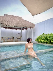 CraveMyCurves kullanıcısının Selene albümü -  fotoğraf