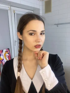 LeenaPuita What episode do you think I'm from? Pic 4