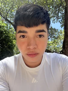 santy7v7 selfies slika