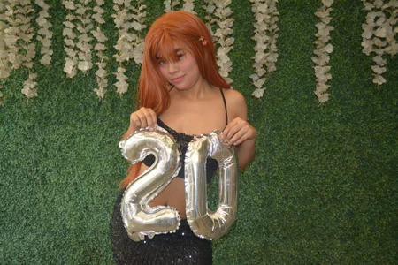 Angela_lovee come celebrate my birthday with me Εικόνα 4