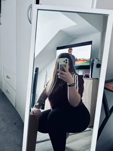 BazsiSzinti's XXX Nude Photo 1