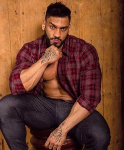 Public de henryhadesflirt  3 Imagens