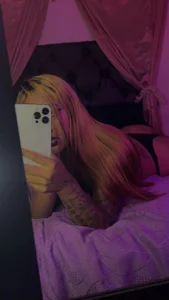 Nicol-Lara's XXX Nude Photo 4