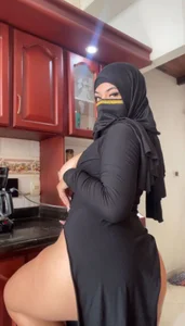 zulema_parvin sexy girl 🌙  4টি ছবি