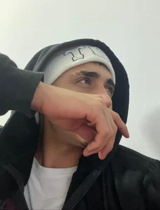 James-06 Public Foto 2