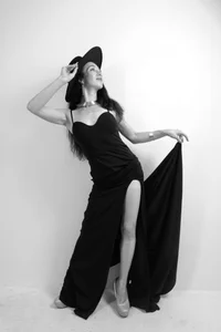 Ariel_MaritimeEroticism and style under a black dress图片 8
