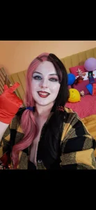MelodyMooresHow do you like my Saturday cosplay?图片 3