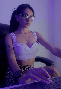 Mei_Kelly Public Pic 2