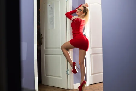 CharmingAnnie My red dress Immagine  2