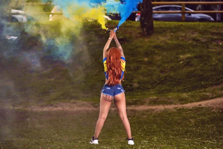 MadelaineJones July 20th💛💙❤️ Pic 4