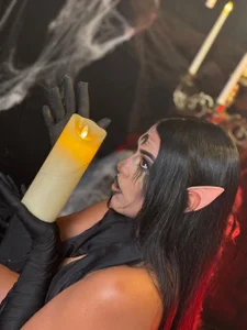 Elven Darkness 🧝🏼‍♀️🌑 de RiriiBrunette__  6 Imagens