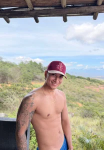 Connecting with nature and being sexy!! de SexxxySquirterStev777 Foto 8