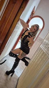 Public de brianna_smoke  4 Imagens