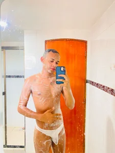 Jake_Thomas Taking a shower 💦💦 Immagine  4