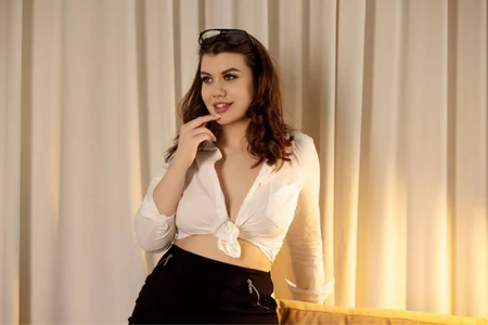 Kirstene Public Pic 4