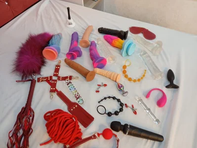 Brenda_Kiss_ my lovely toys!! Pic 5