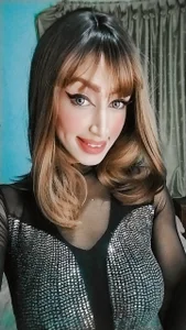 hilary_rodriguez Día normal Pic 3