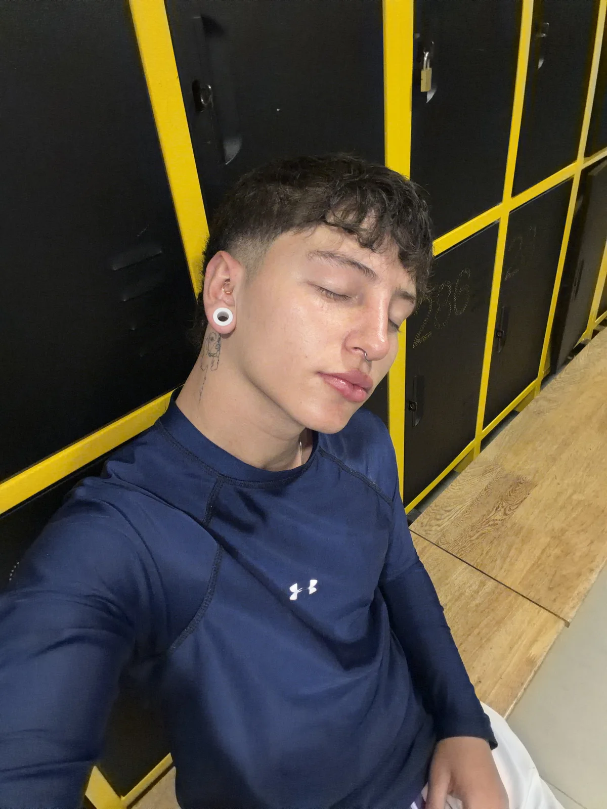 ARON_LUXX Trendaava kuva 4151