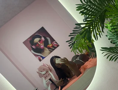 Jasmin_evano29 Beauty that radiates strength and authenticity. ✨🖤 Pic 2