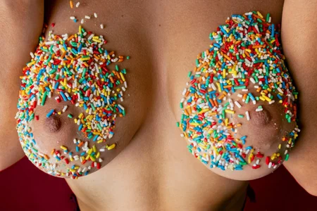 zulyjones sexy red Immagine  8