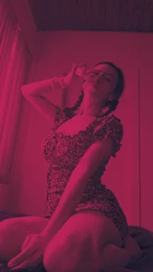 VioletaSunshine Public Pic