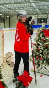 MelissaMelrey 🥅🏒⛸ Poză 8