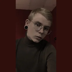 _Horny_Boy_Hot Public Foto 6